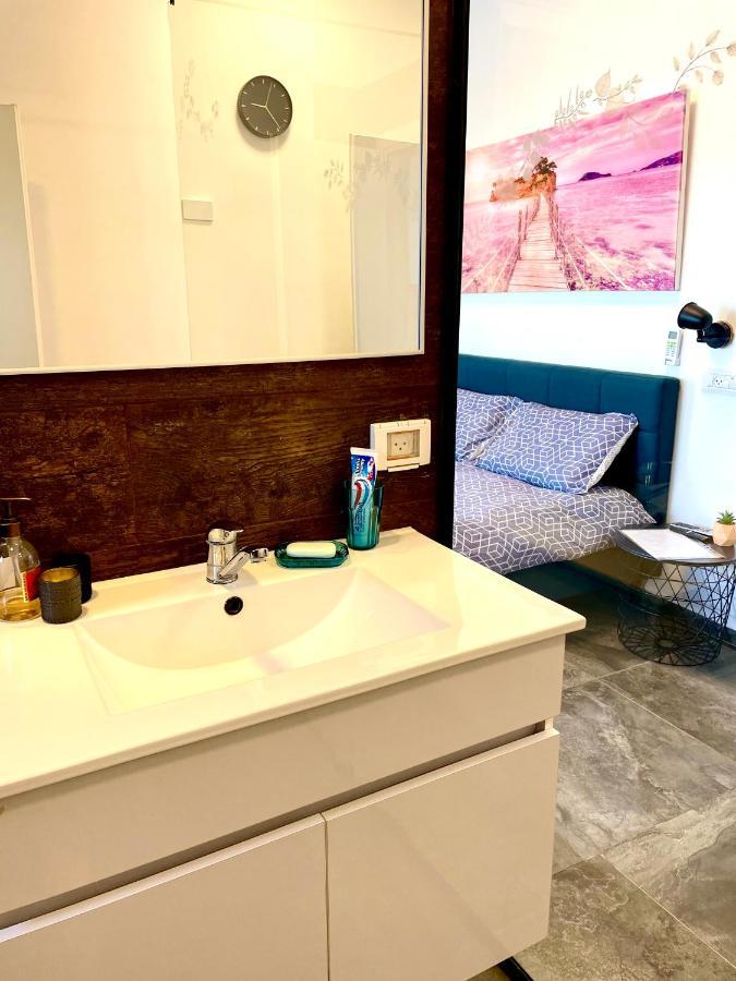 Sea View Cozy Apartment 하이파 외부 사진